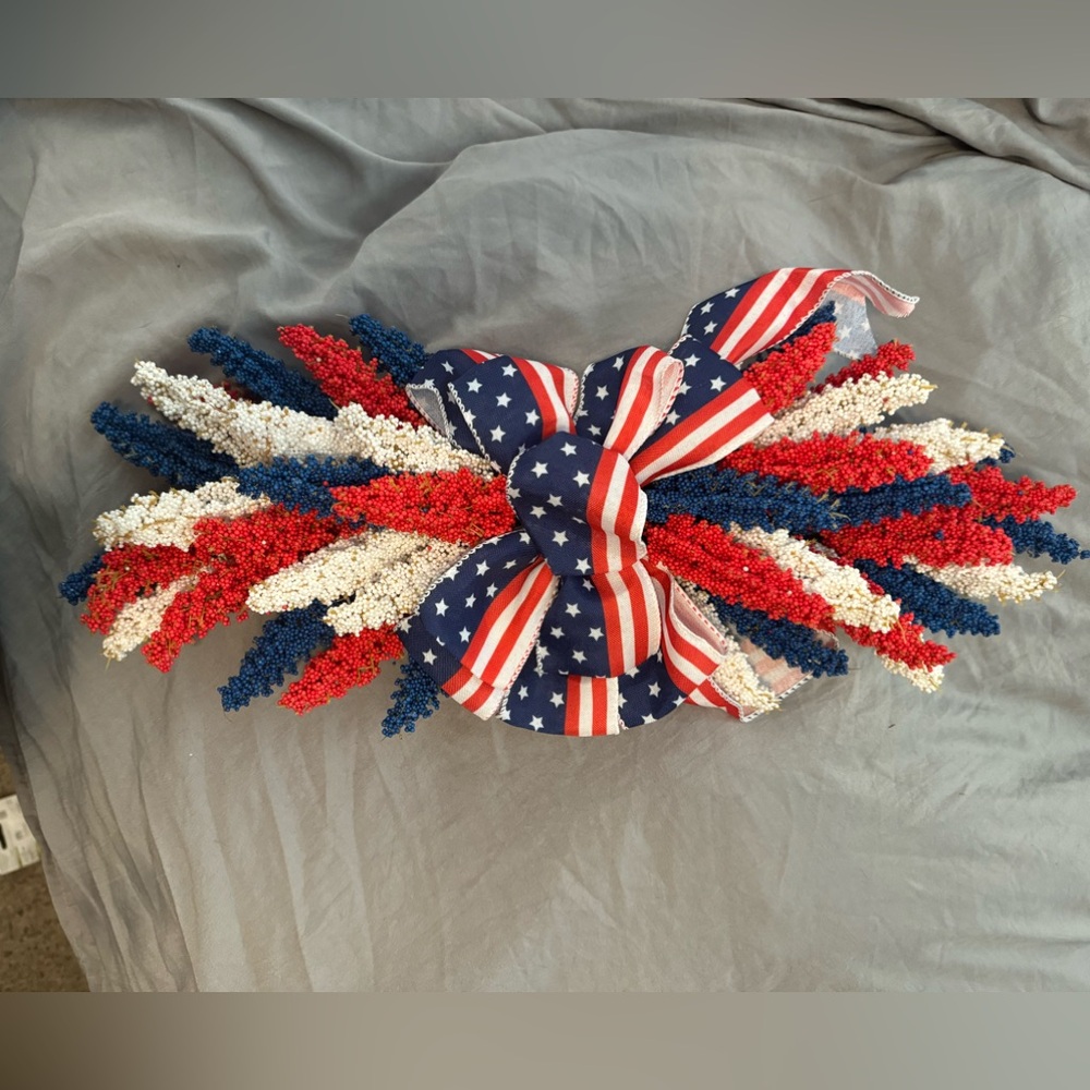 Patriotic wreath…. Show off your love for America!